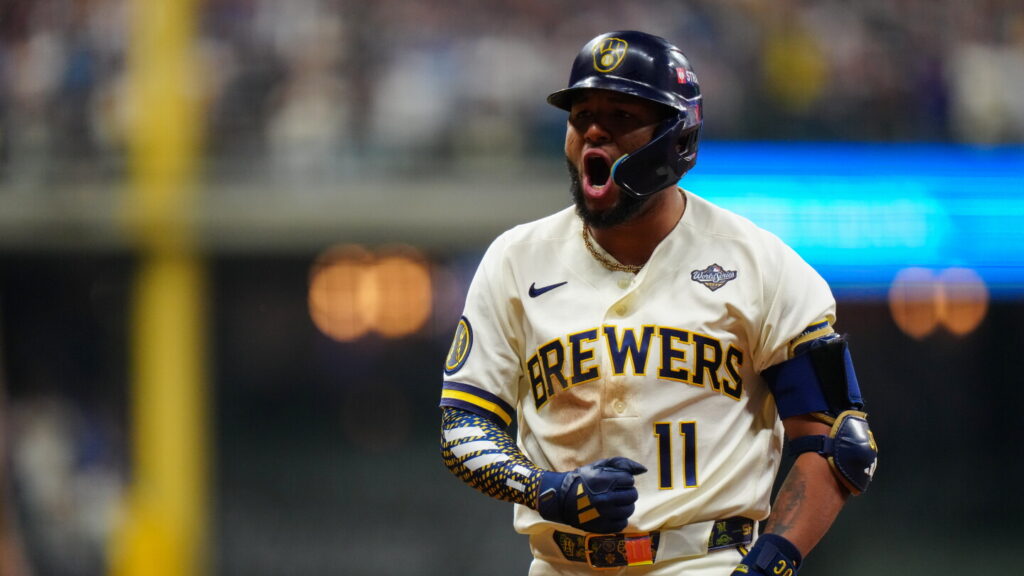 ¡Milwaukee respira en el noveno! Los Brewers ganan 3-2 el Juego 1 de la Serie Mundial y Contreras pone el candado